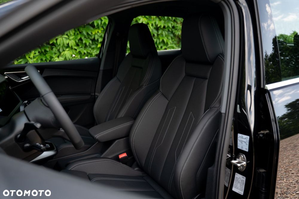 Audi Q4 e-tron - 7