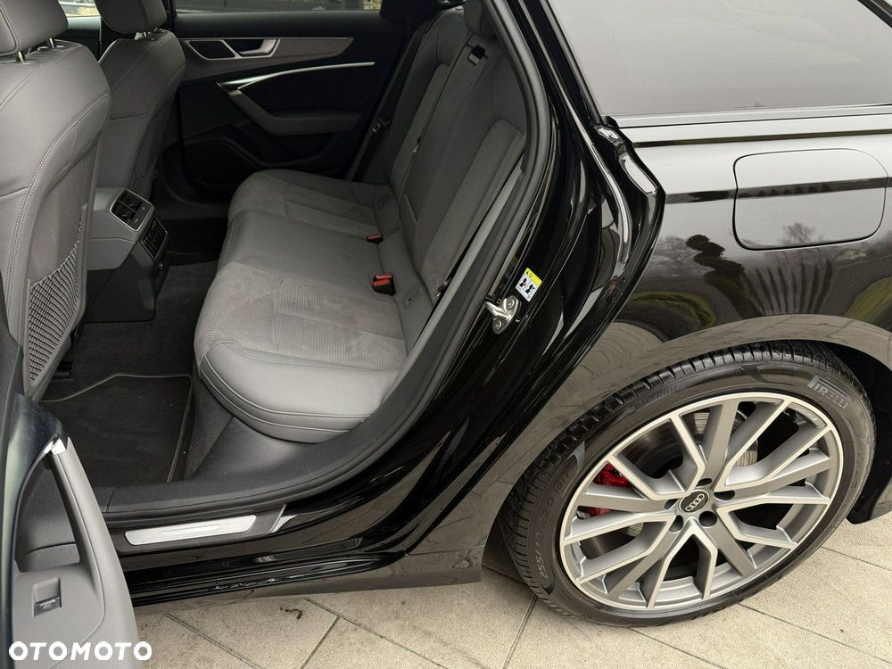 Audi A6 Avant 55 TFSI e quattro S tronic S line - 33