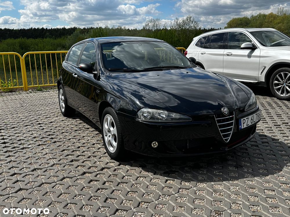 Alfa Romeo 147 1.6 Twin Spark 16V - 4