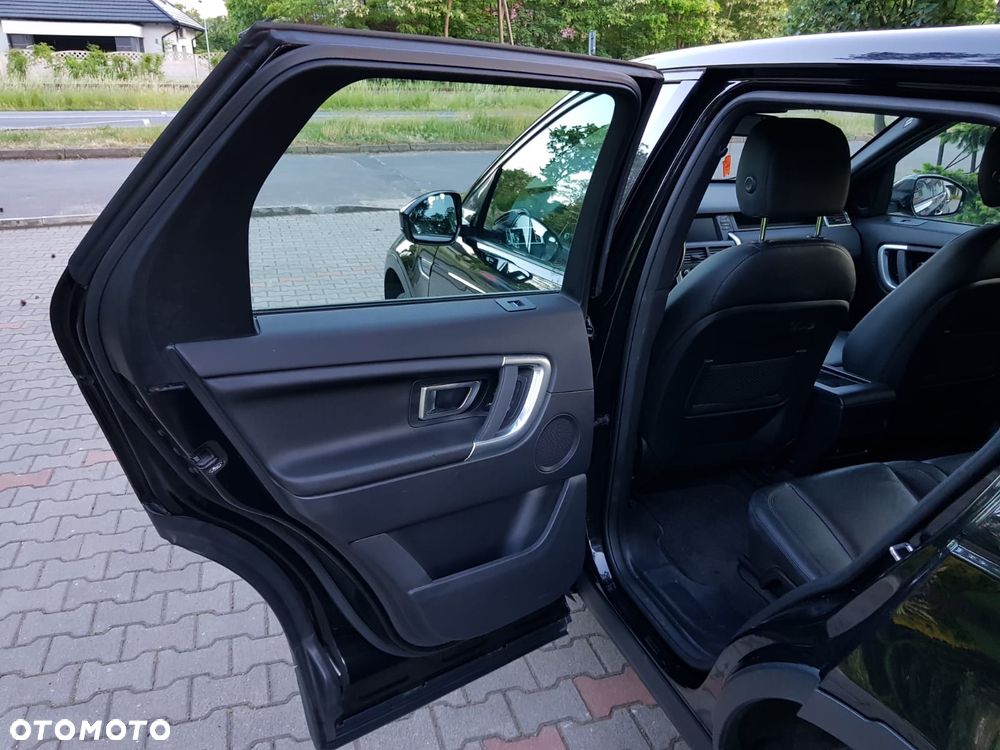 Land Rover Discovery Sport 2.0 TD4 HSE Luxury - 17