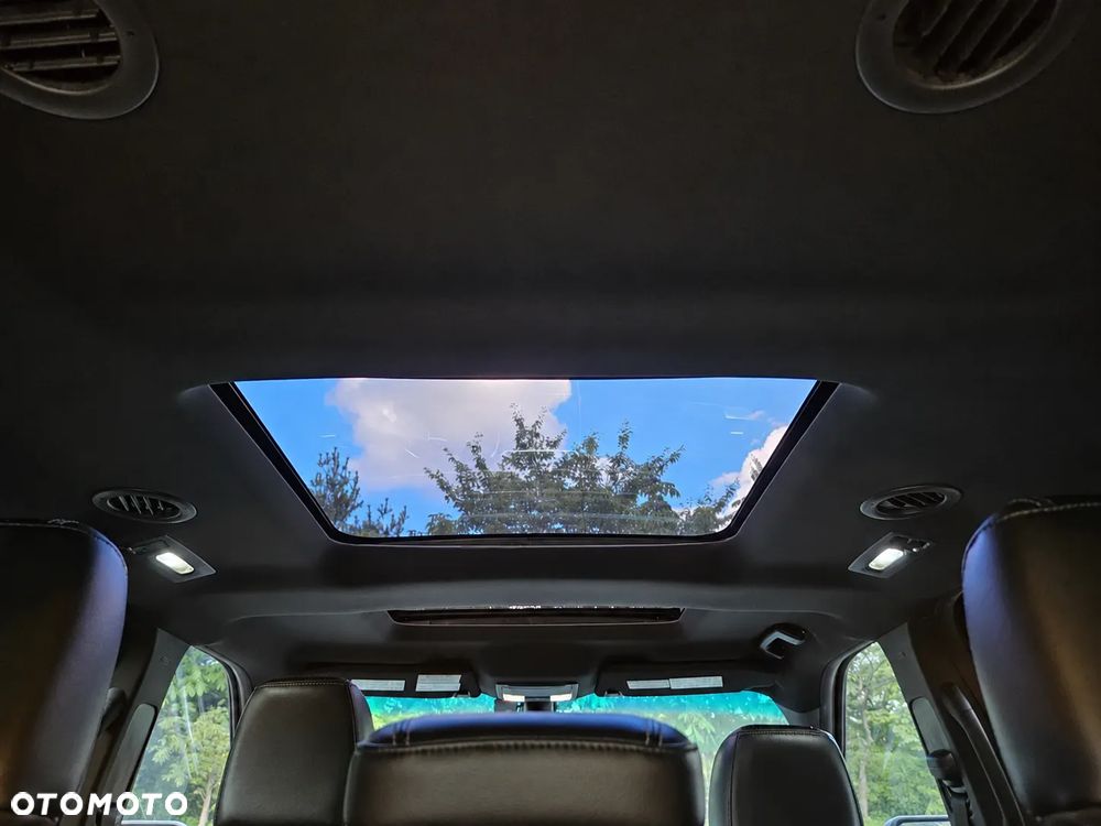 Ford Explorer - 17