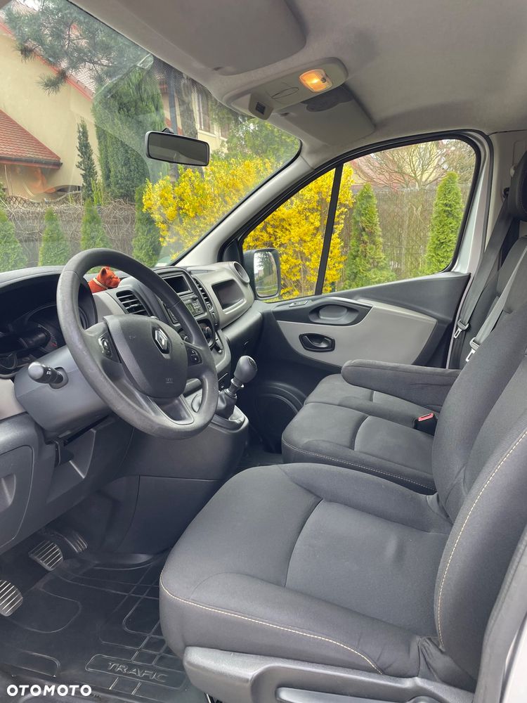 Renault Trafic - 8