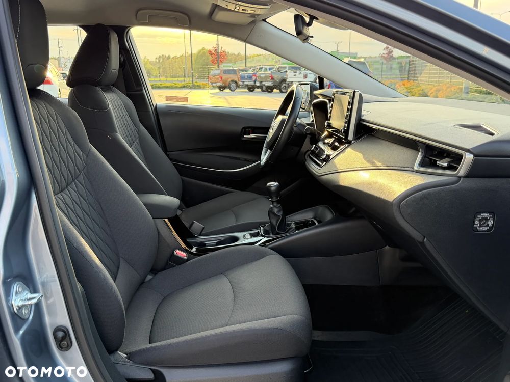 Toyota Corolla 1.5 Comfort - 19