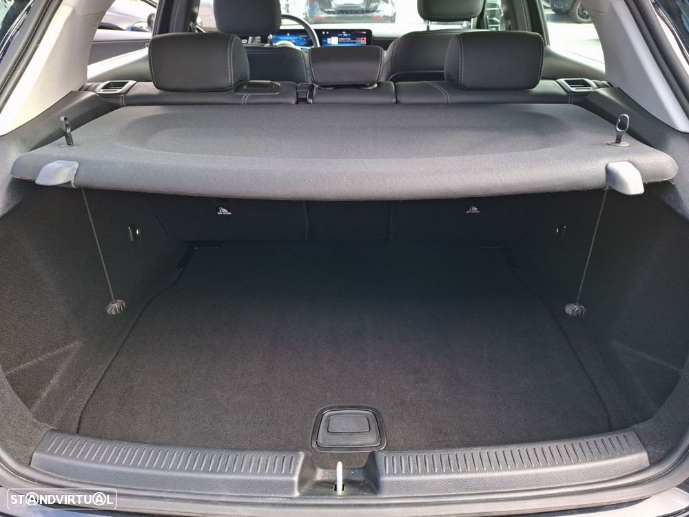 Mercedes-Benz A 200 - 25