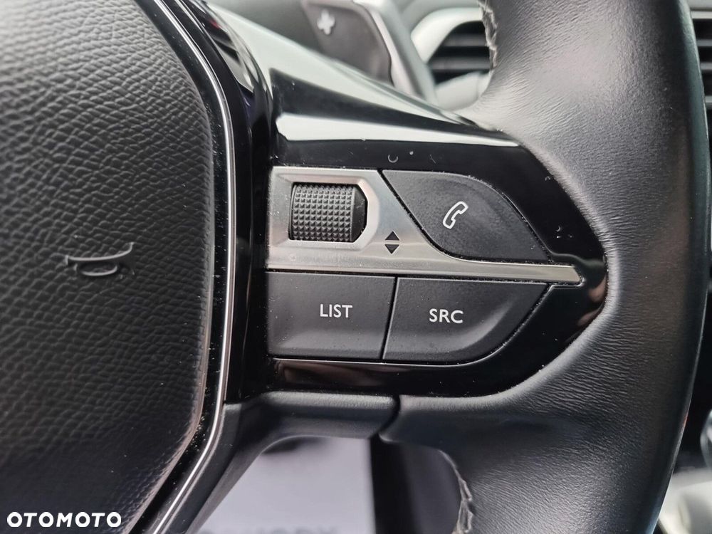 Peugeot 5008 1.6 PureTech Allure S&S EAT8 - 25