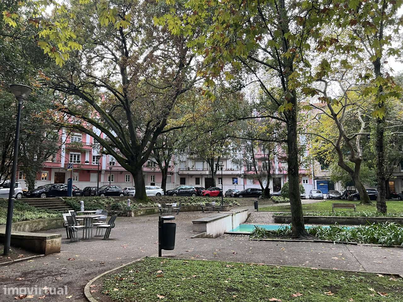 QUARTO | AREEIRO / AV. DE ROMA - Grande imagem: 2/9