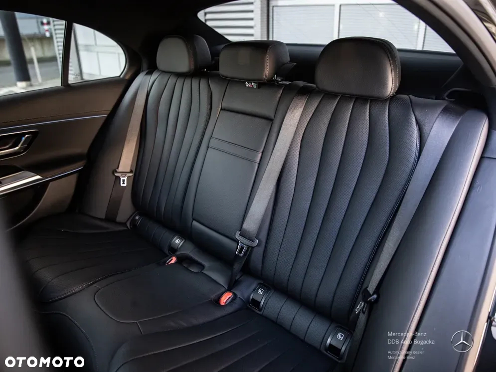 Mercedes-Benz Klasa E 220 d mHEV 4-Matic AMG 9G-Tronic - 9