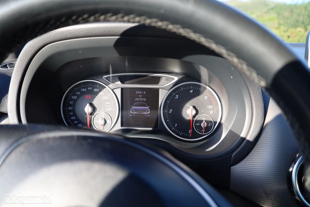 Mercedes-Benz B 180 CDI Urban - 13