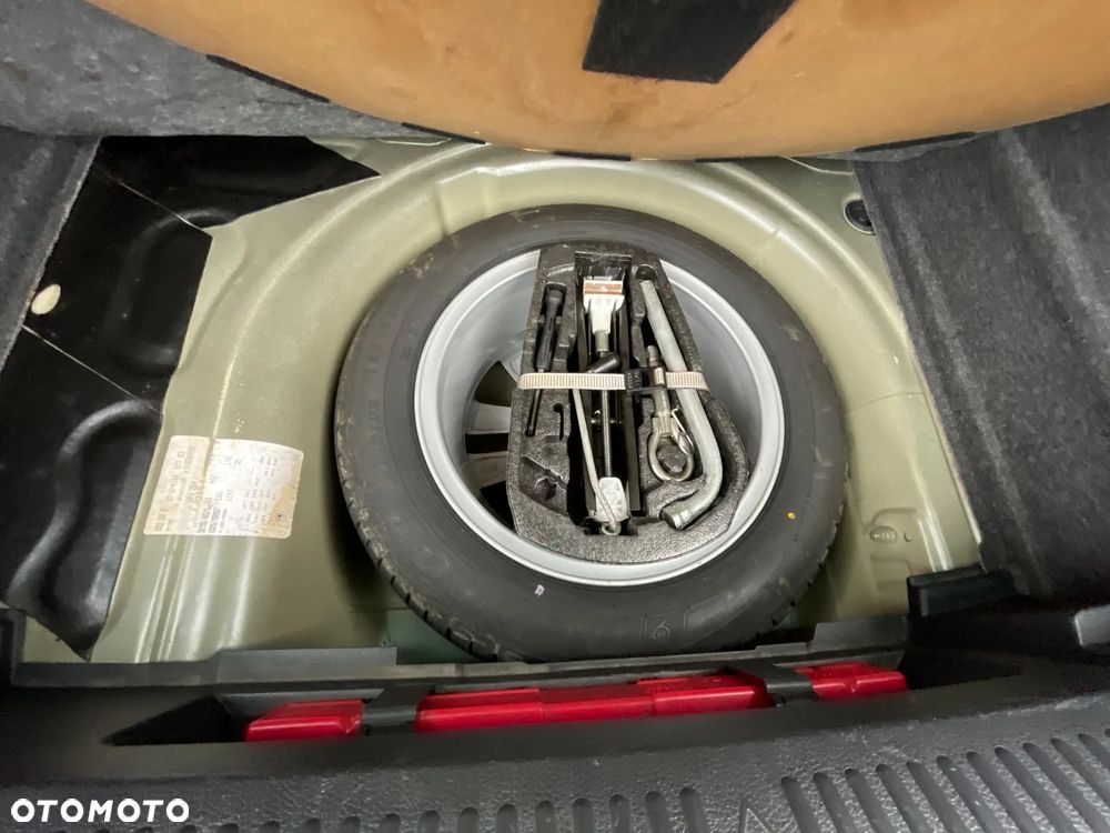 Volkswagen Polo 1.4 Style - 23