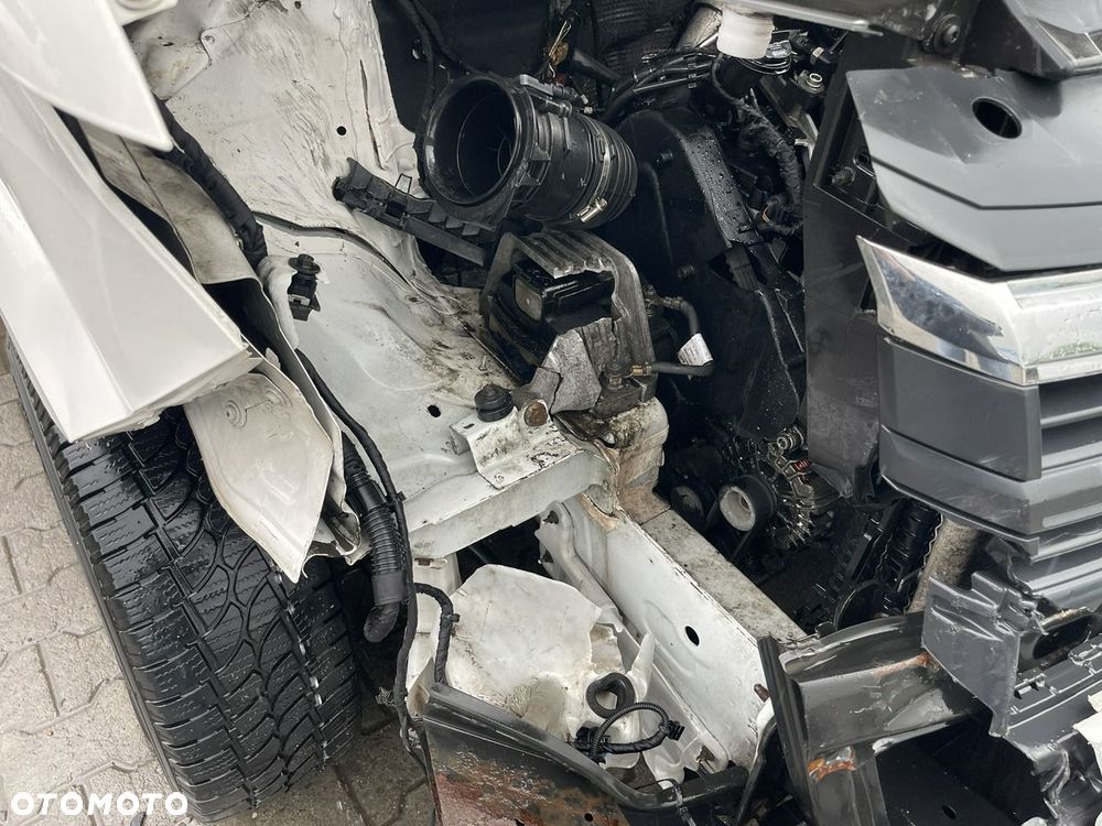 Volkswagen Crafter - 13
