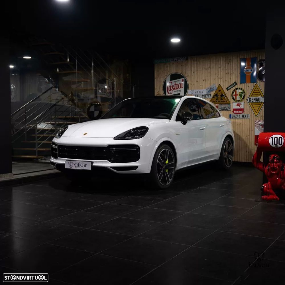 Porsche Cayenne Coupé Turbo S E-Hybrid - 1
