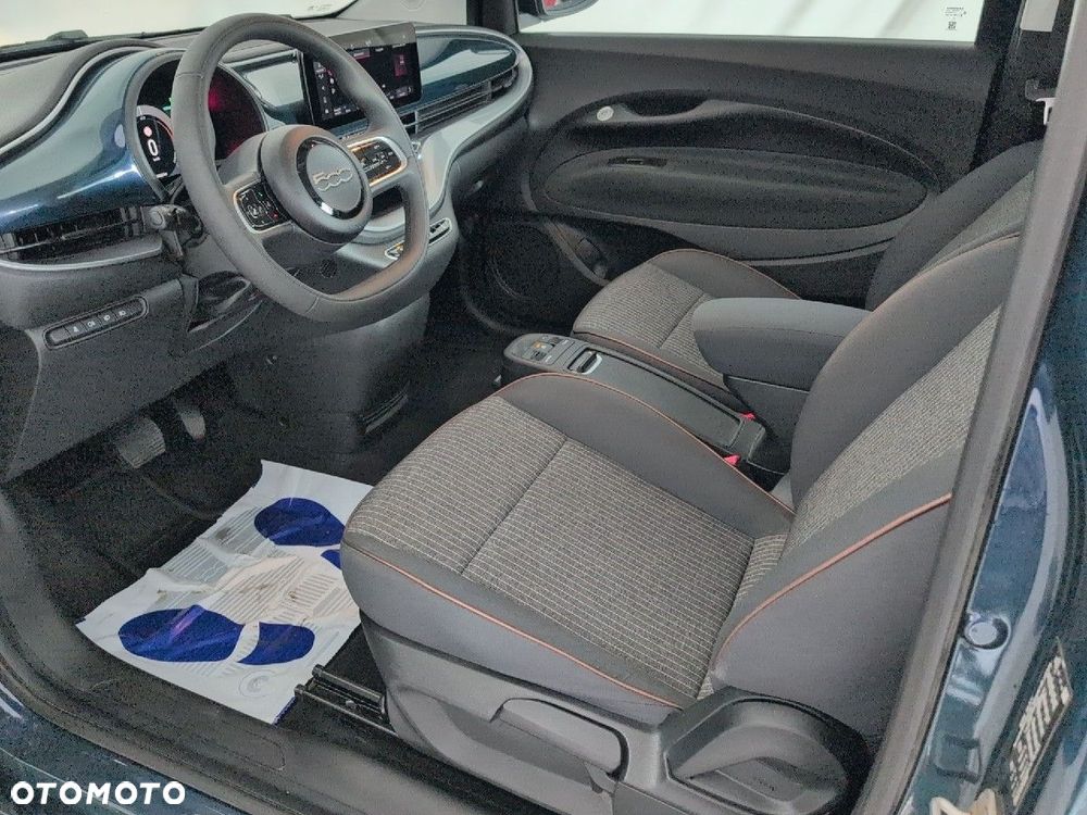 Fiat 500e - 10