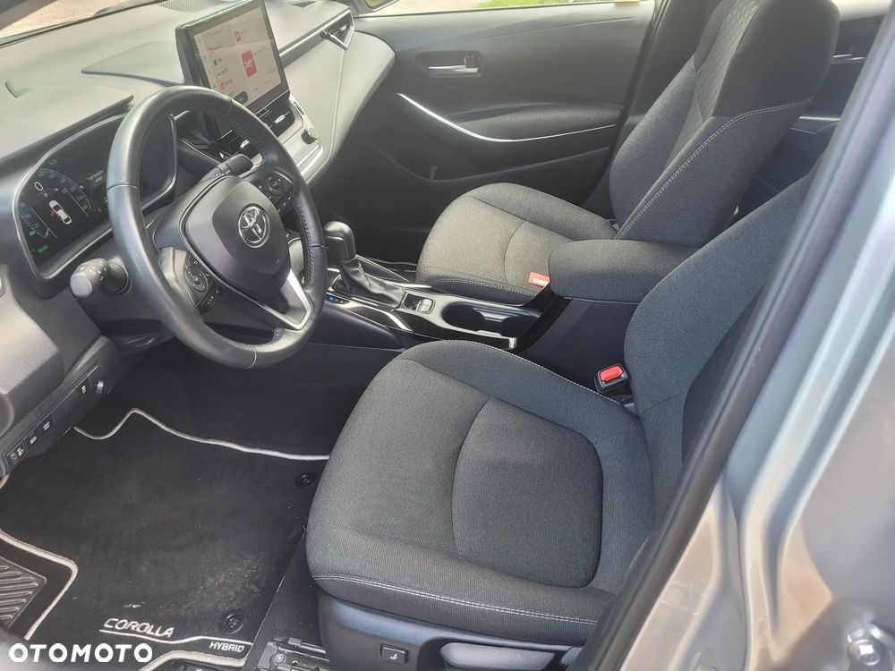 Toyota Corolla 1.8 Hybrid Comfort - 24