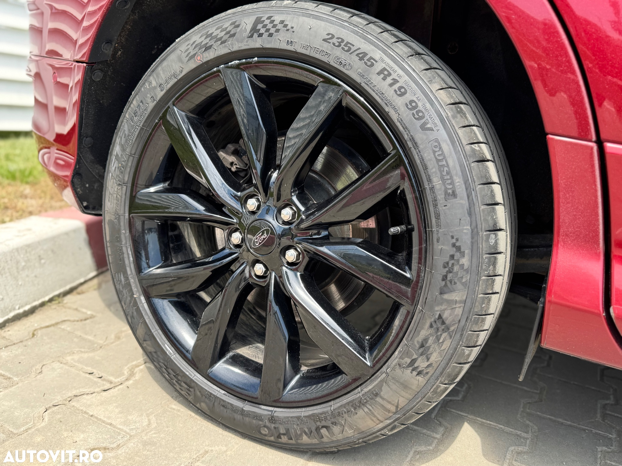 Ford Kuga 2.0 TDCi 4WD Powershift ST-Line - 9