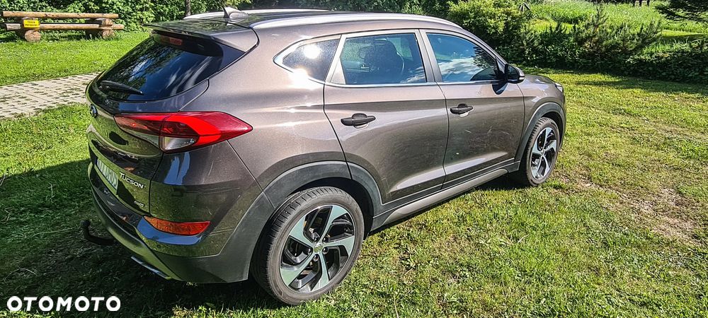 Hyundai Tucson 2.0 CRDI Comfort 4WD - 11