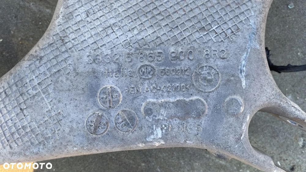 BMW F10 F11 WAHACZ PRAWY TYŁ DOLNY 6865900 - 3