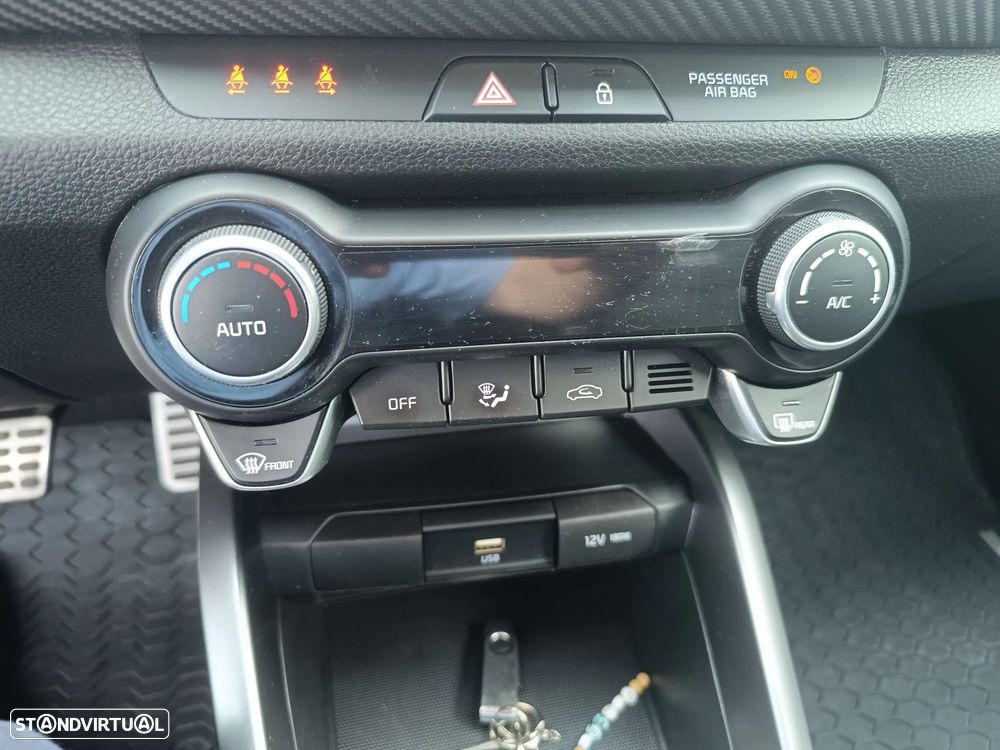 Kia Stonic - 21