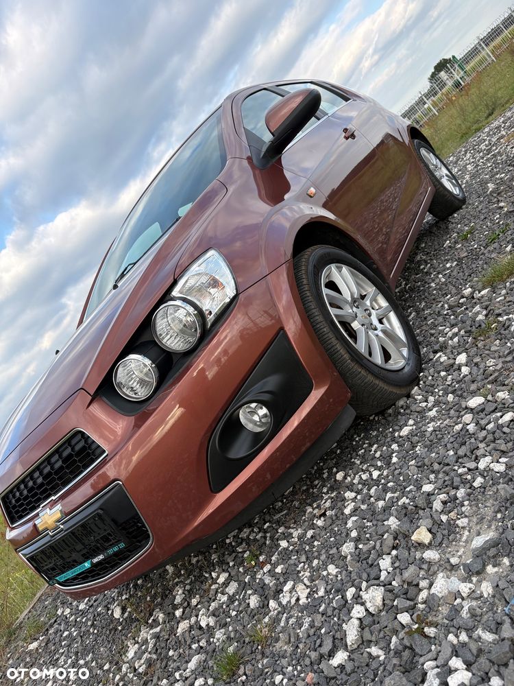 Chevrolet Aveo 1.6 LTZ - 26