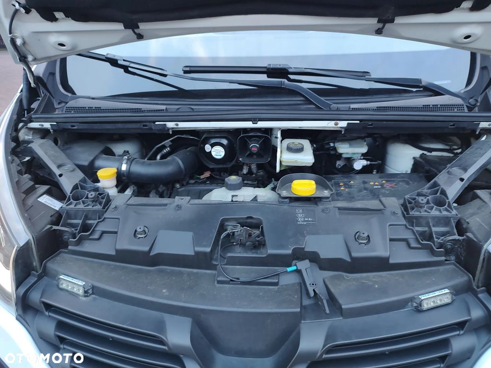 Renault Trafic Grand 1.6 dCi - 15