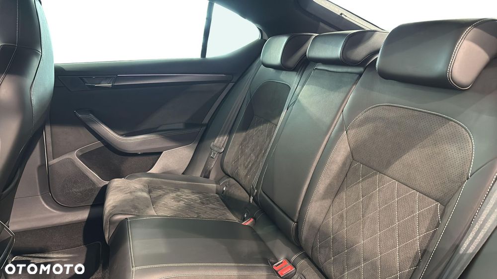 Skoda Superb 1.5 TSI Sportline DSG - 17