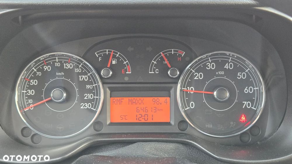 Fiat Grande Punto 1.4 8V Active - 16