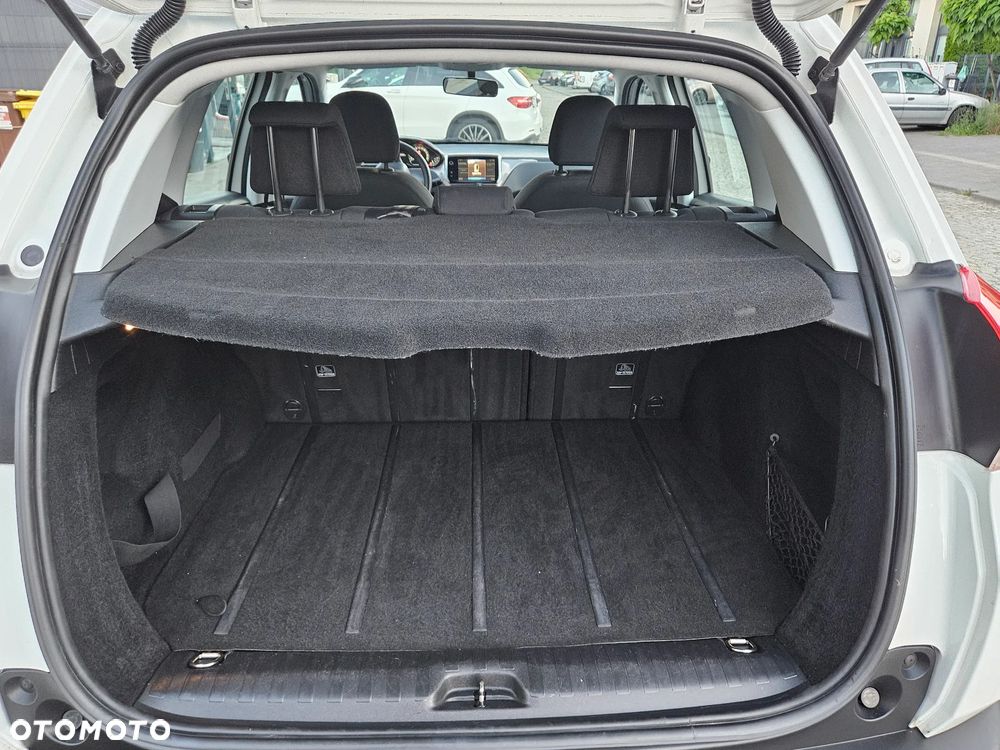 Peugeot 2008 82 VTI Active - 12