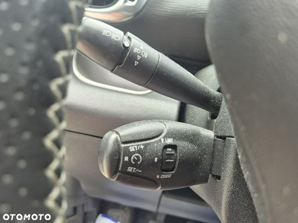 Citroën C3 Picasso 1.4i Exclusive - 24