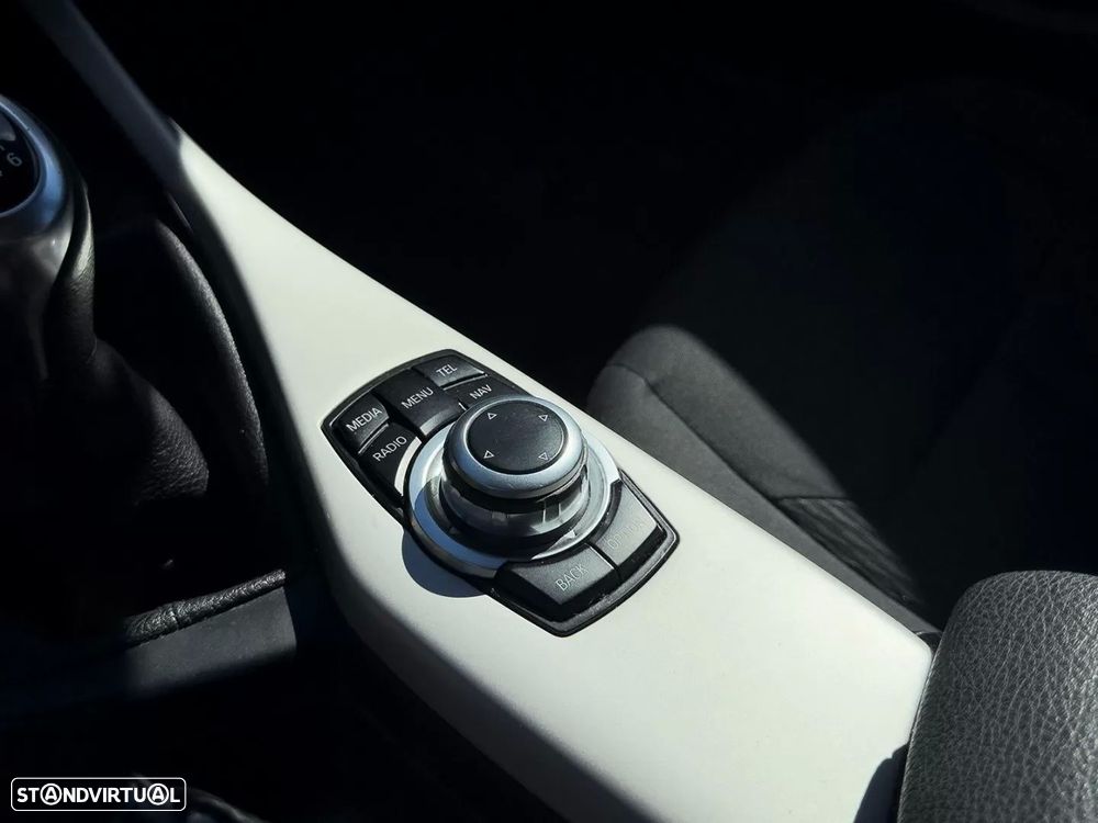 BMW 116 d EDynamics Line Urban - 20
