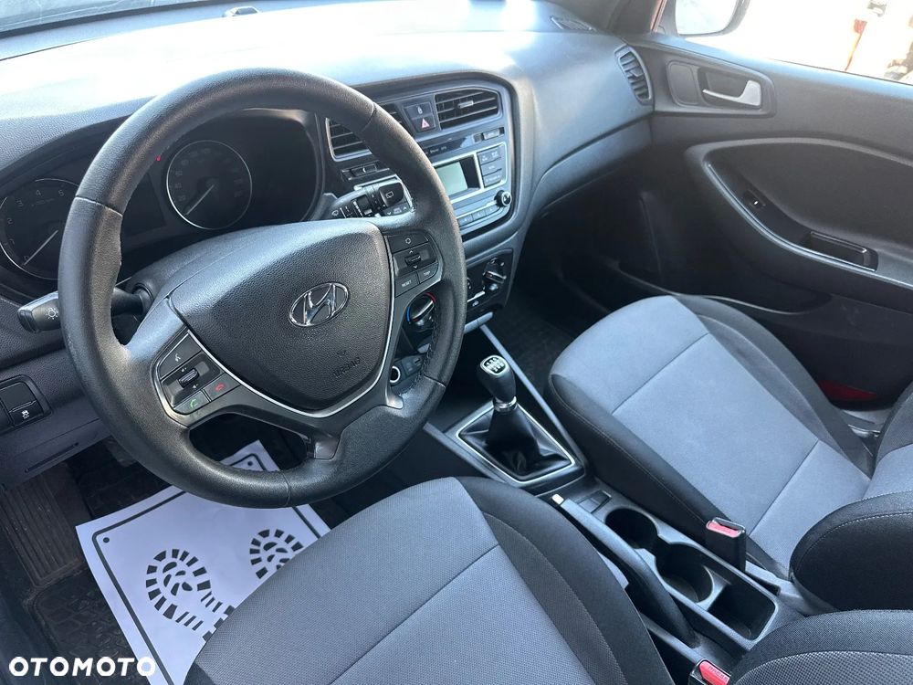 Hyundai i20 1.2 GO - 19