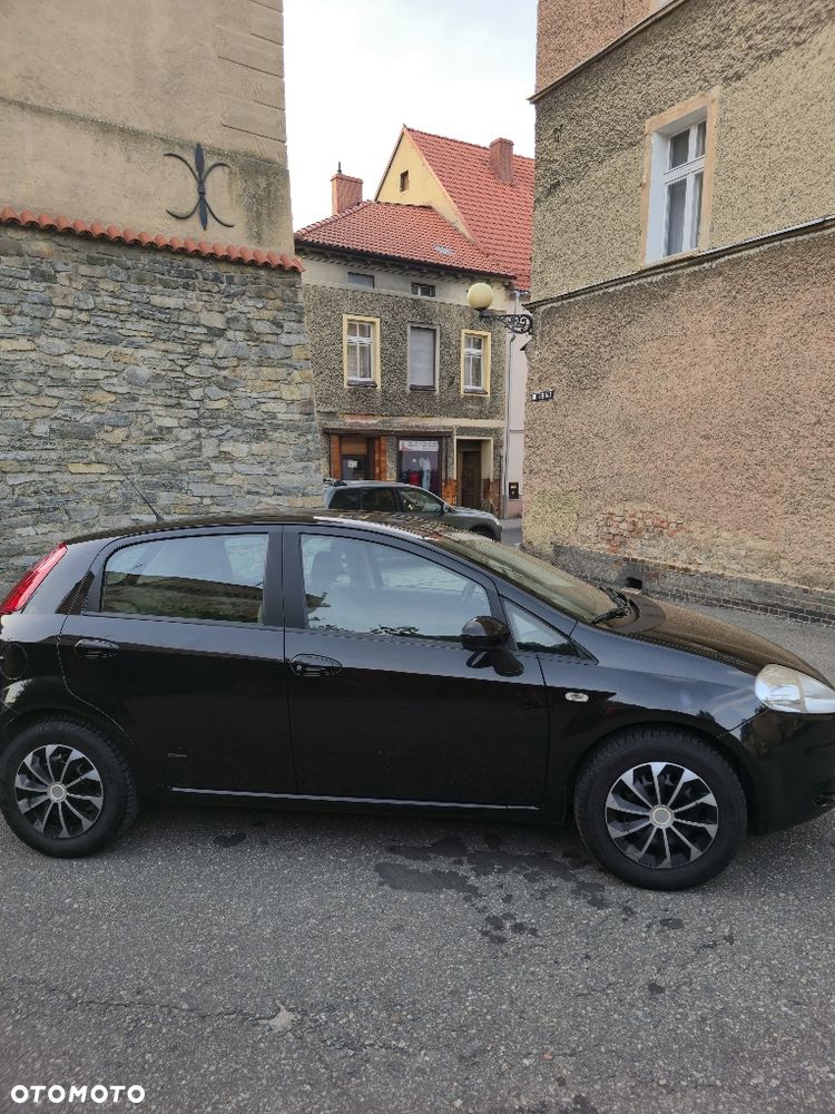 Fiat Grande Punto - 2