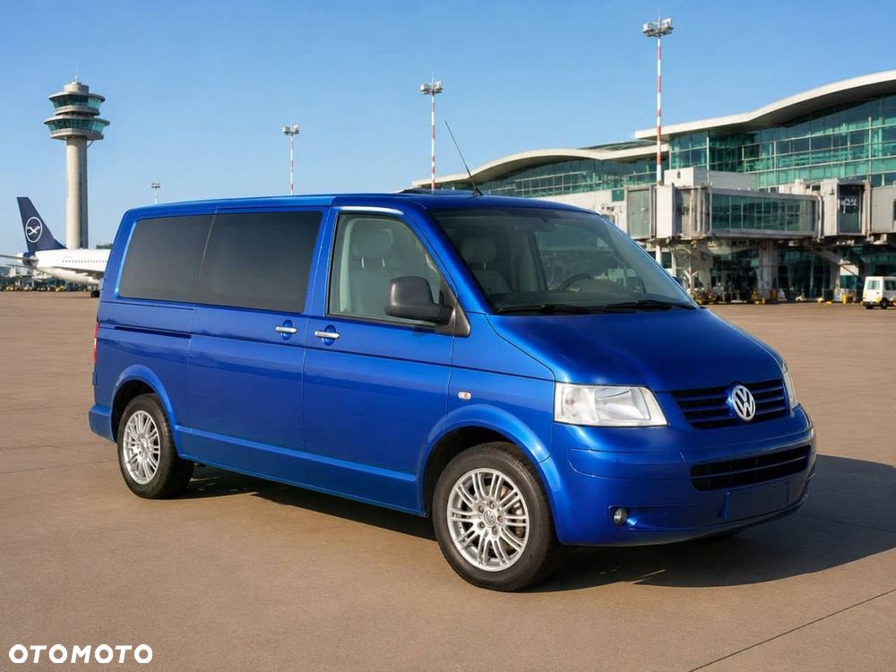 Volkswagen Multivan - 1