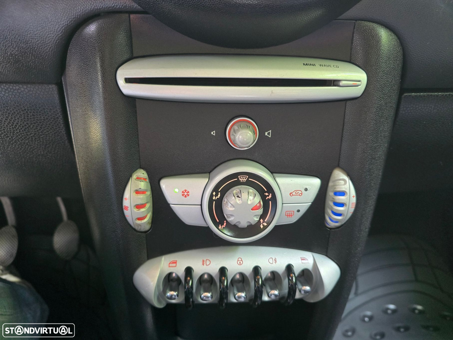 MINI 3 Portas - 13