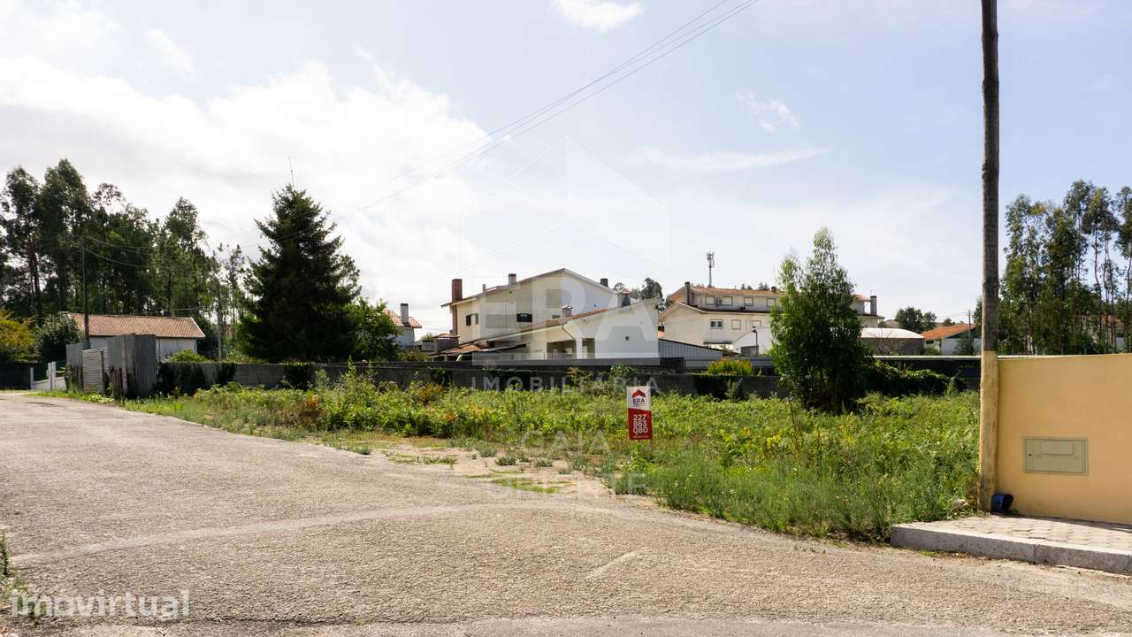 Terreno com 6.600 m² em Pedroso - Grande imagem: 3/7