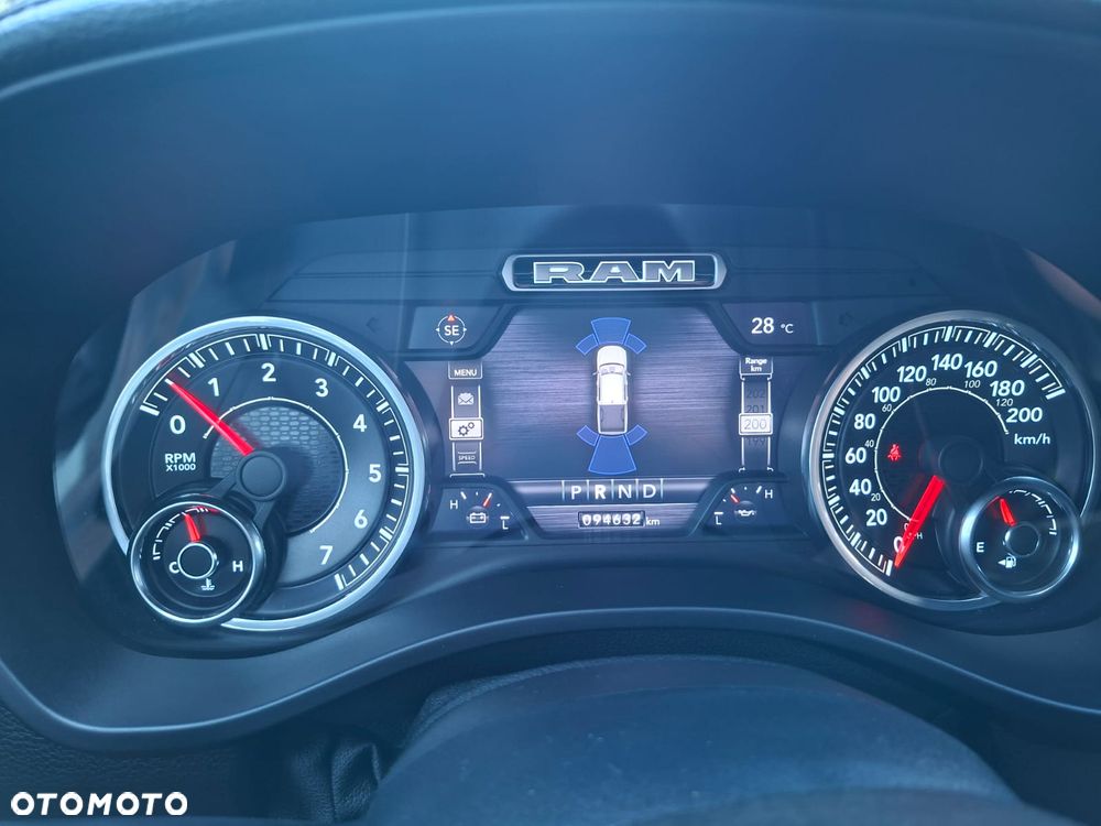 RAM 1500 - 10
