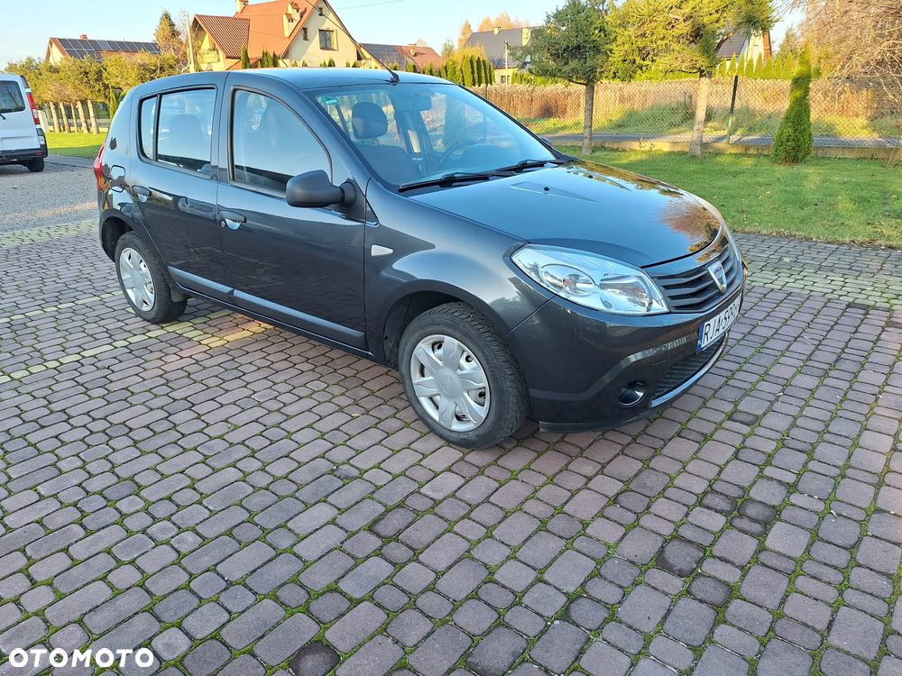 Dacia Sandero 1.2 16V Laureate - 1