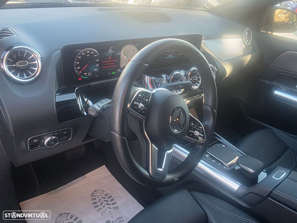 Mercedes-Benz EQA 300 4Matic Progressive - 16