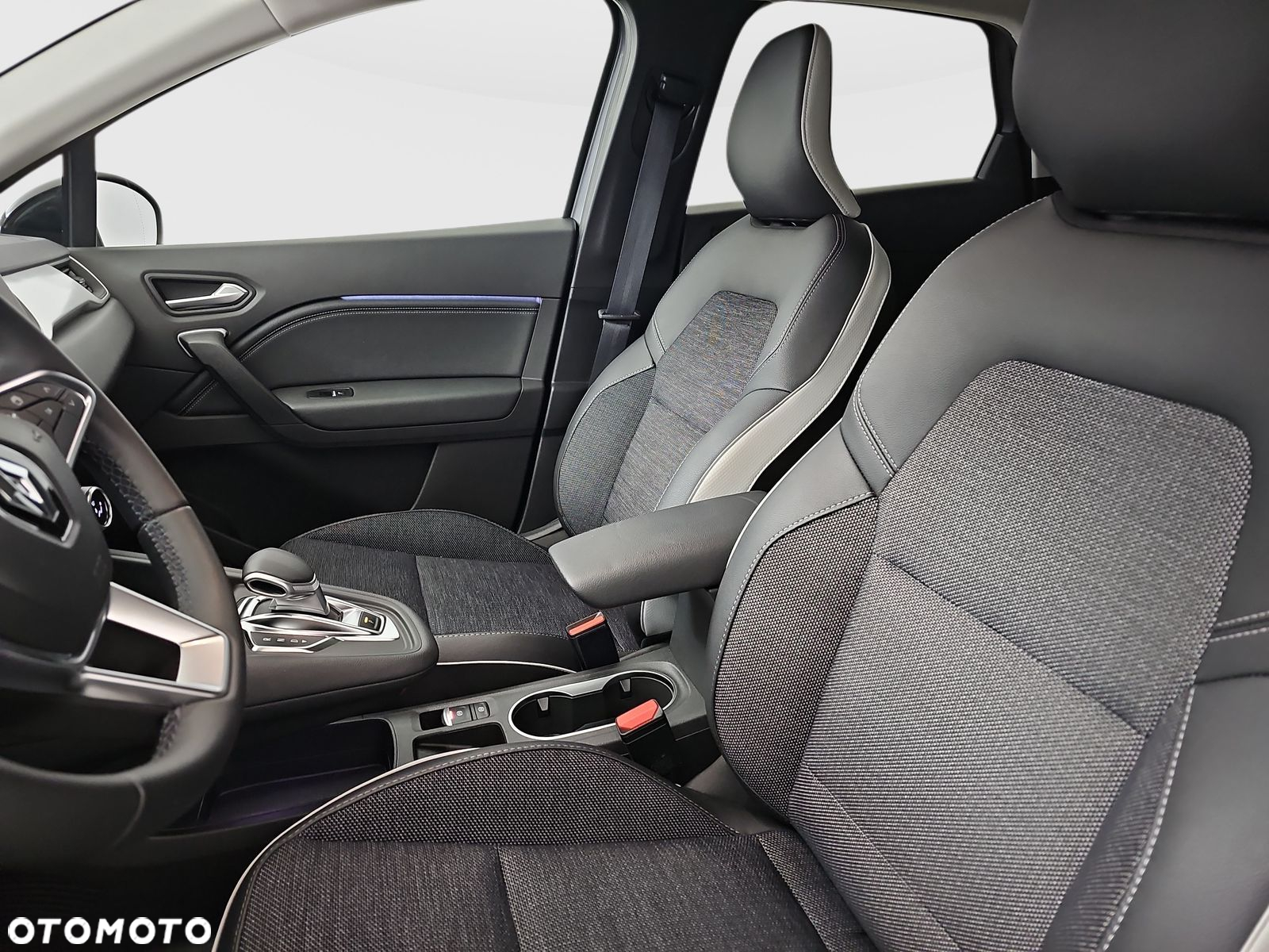Renault Captur 1.3 TCe mHEV Techno EDC - 10