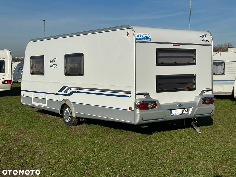 Wilk 550 S4 z przedsionkiem i napędem. ŁÓŻKA PIĘTROWE - 6 os. - 1