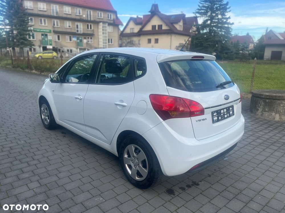 Kia Venga 1.4 Business Line - 4