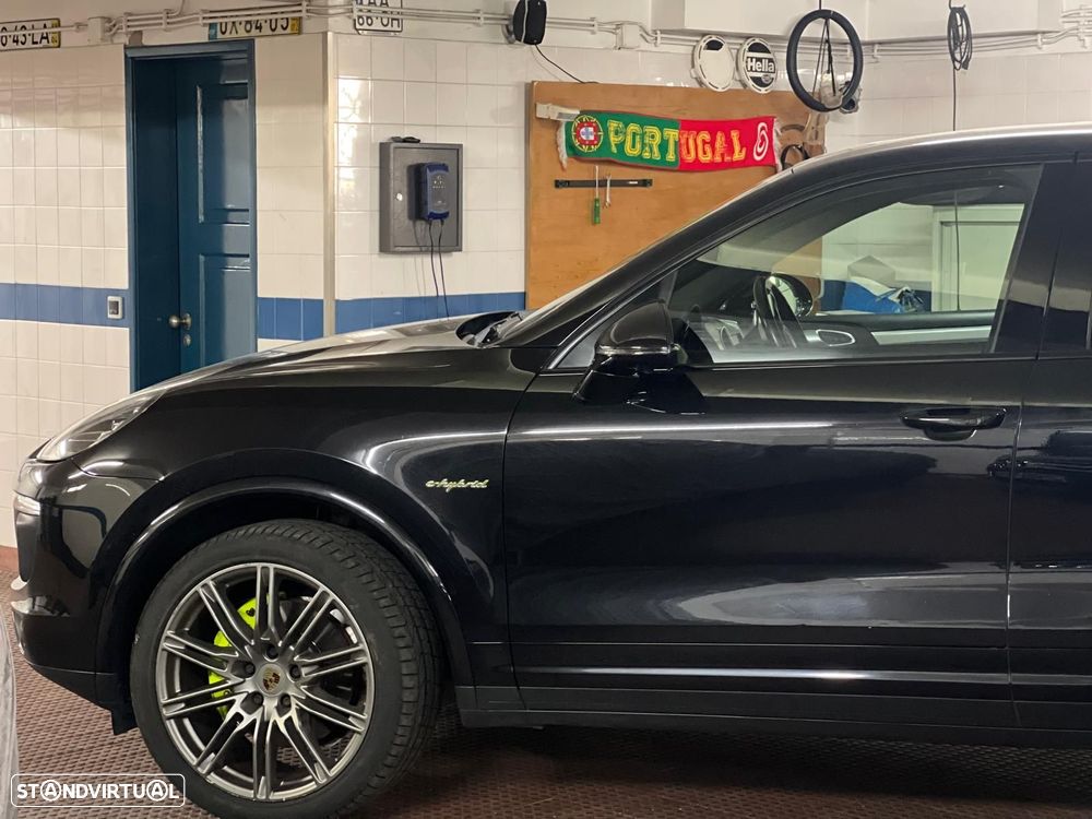 Porsche Cayenne S - 7