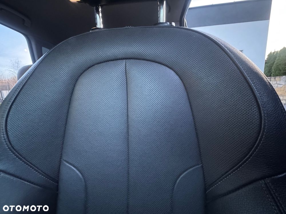 BMW X1 xDrive20i xLine - 10