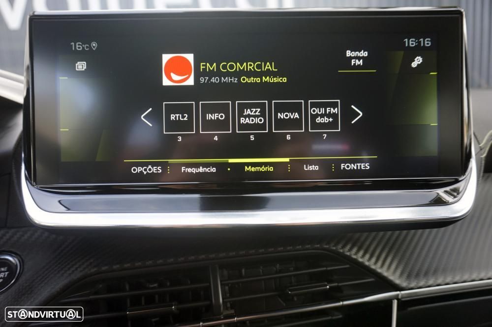 Peugeot 2008 1.2 PureTech GT Line - 17