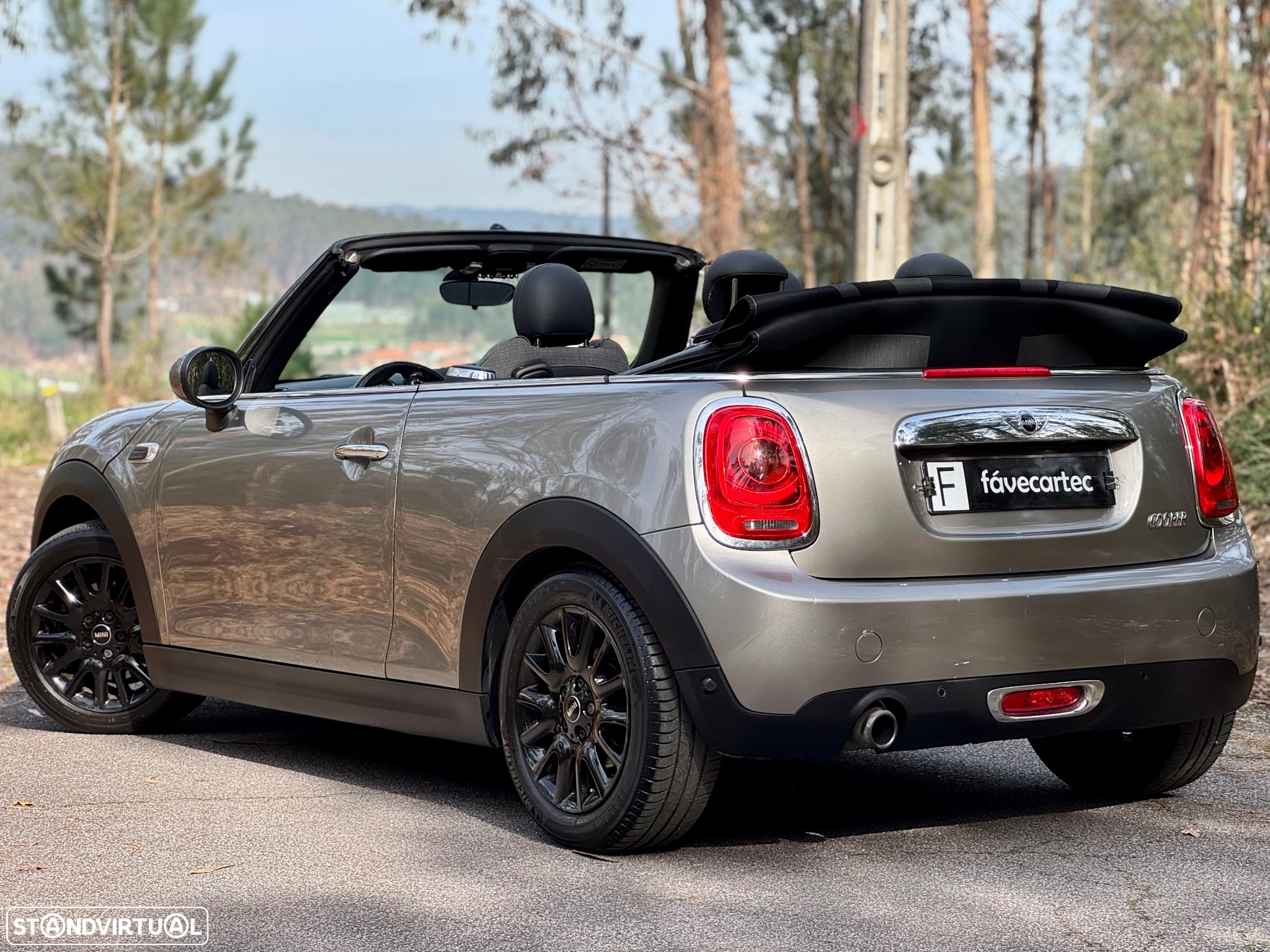 MINI Cabrio Cooper Aut. JCW - 4
