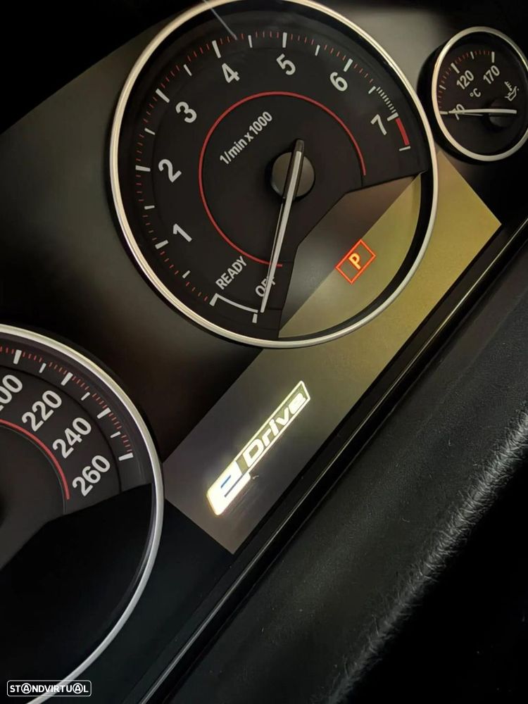 BMW 330 e iPerformance M Sport - 12