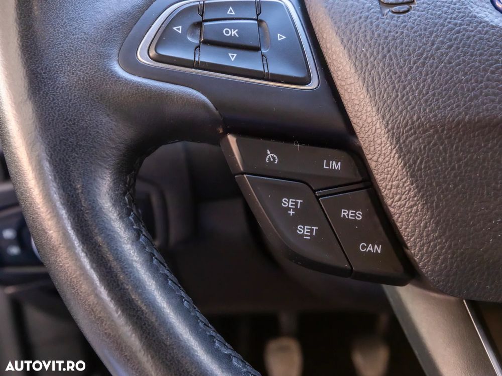 Ford Focus 1.0 EcoBoost Trend - 16