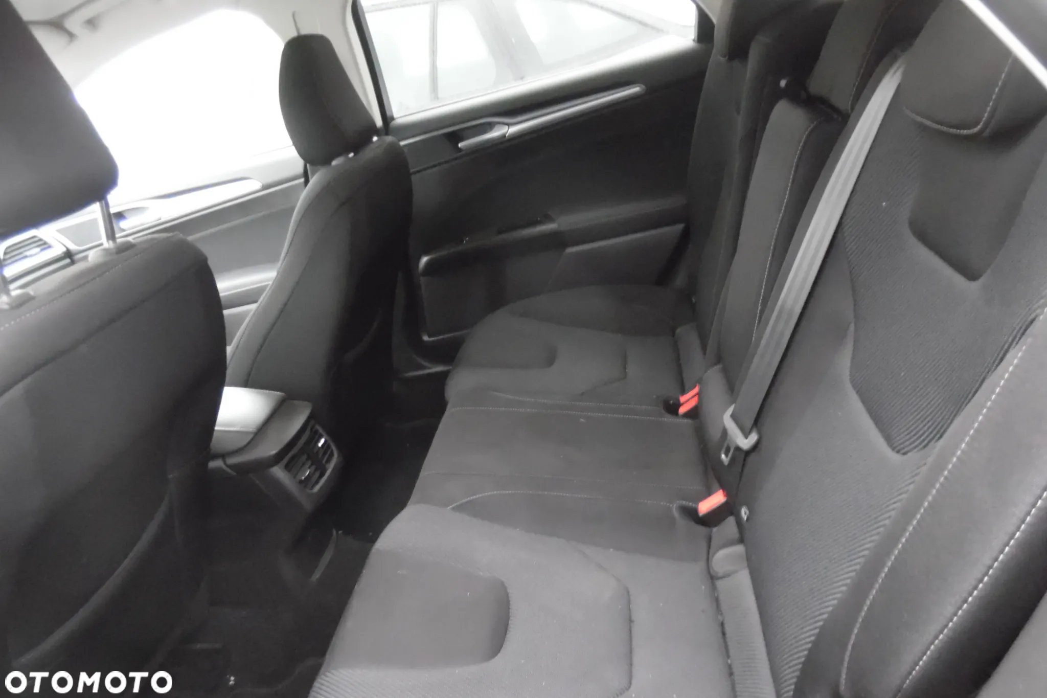 Ford Mondeo - 10