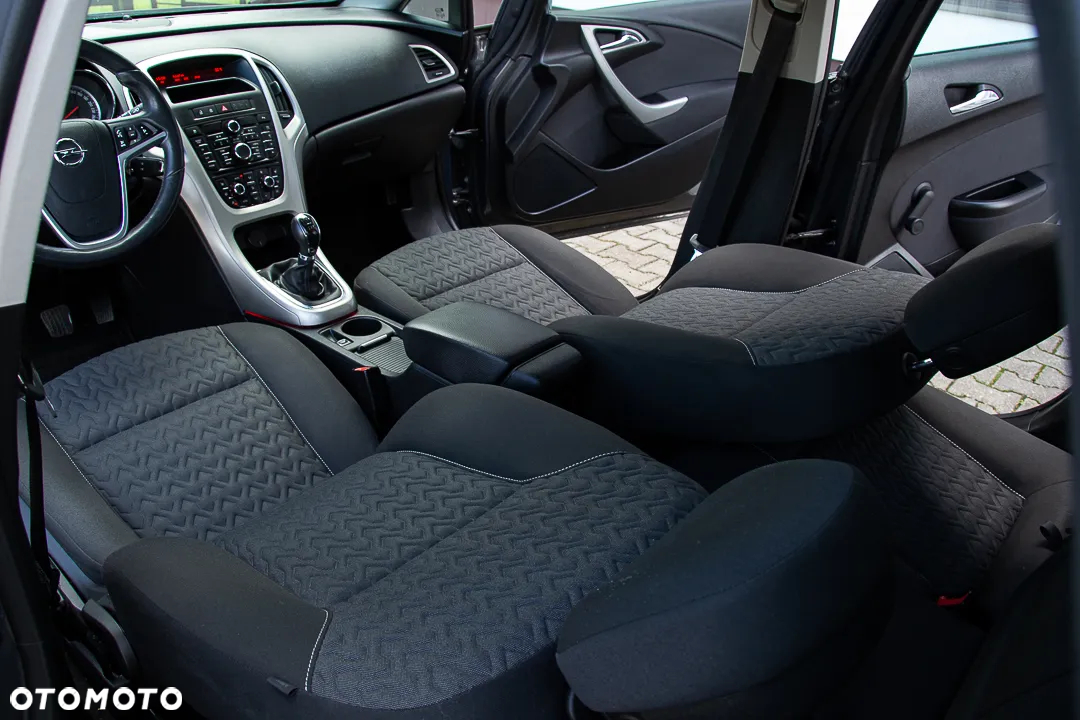 Opel Astra 1.4 Turbo Style - 28