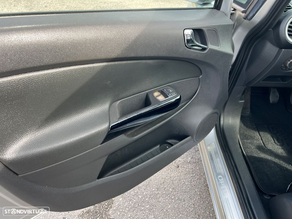 Opel Corsa 1.2 Cosmo 111 - 14