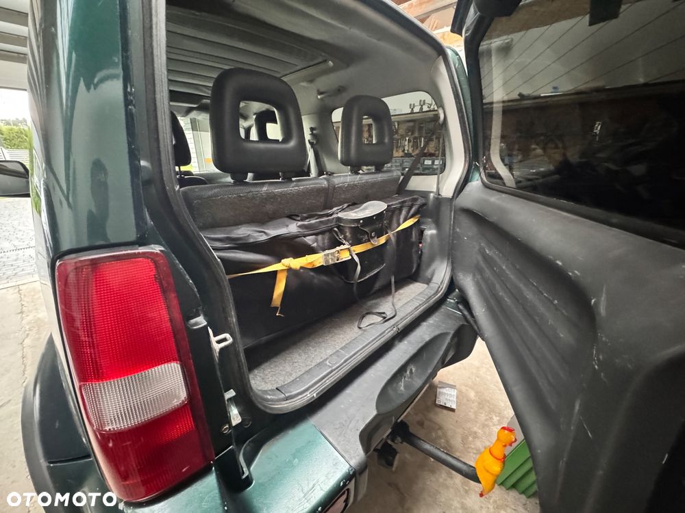 Suzuki Jimny 1.3 - 17
