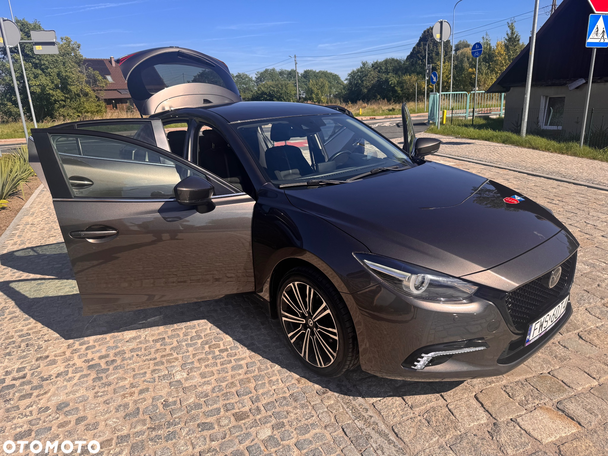 Mazda 3 SKYACTIV-G 120 NAKAMA - 21